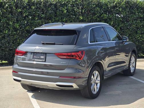 NANO GRAY 2023 Audi Q3 Premium Plus 40 TFSI quattro Tiptronic