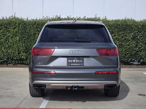 2019 Audi Q7 55 Prestige