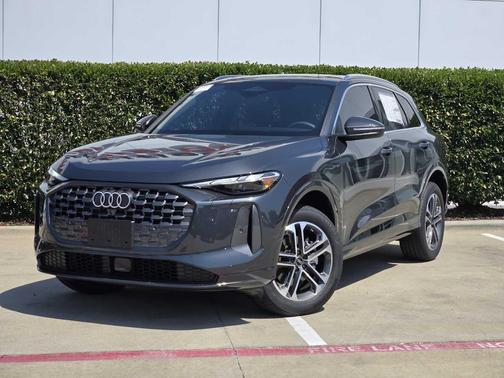 2025 Audi Q5 Premium