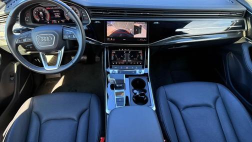 2025 Audi Q7 55 Premium Plus