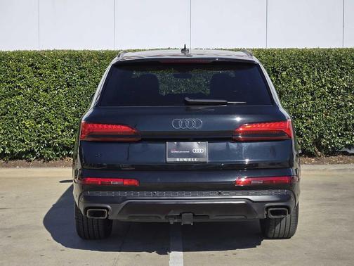 2025 Audi Q7 55 Premium Plus