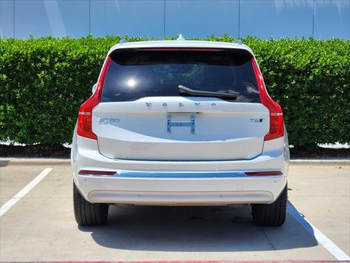 2022 Volvo XC90 T6 Inscription