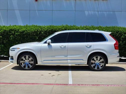 2022 Volvo XC90 T6 Inscription
