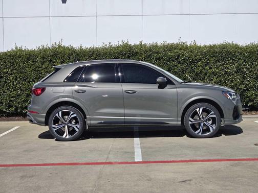 2024 Audi Q3 45 S line Premium Plus