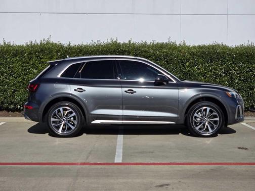 2023 Audi Q5 45 S line Premium Plus