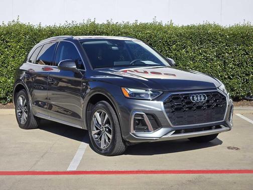 2023 Audi Q5 45 S line Premium Plus