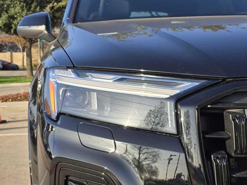 2026 Audi Q7 55 Premium Plus