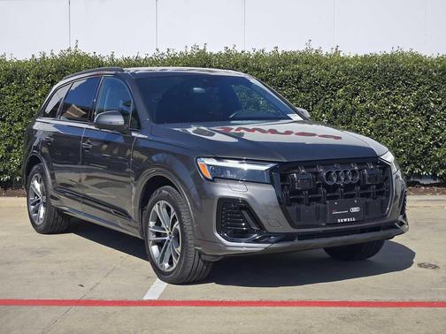 2025 Audi Q7 45 Premium Plus