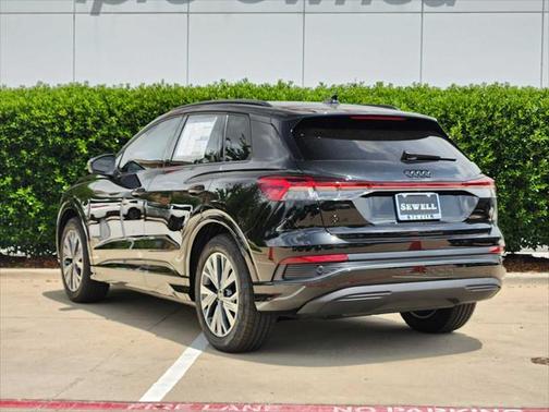 2025 Audi Q4 e-tron Premium 45 quattro