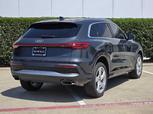 2025 Audi Q5 Premium Plus