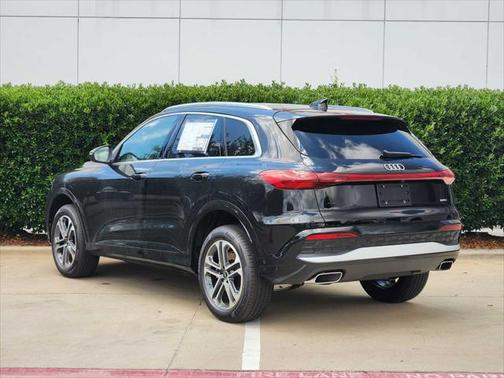 2025 Audi Q5 Premium