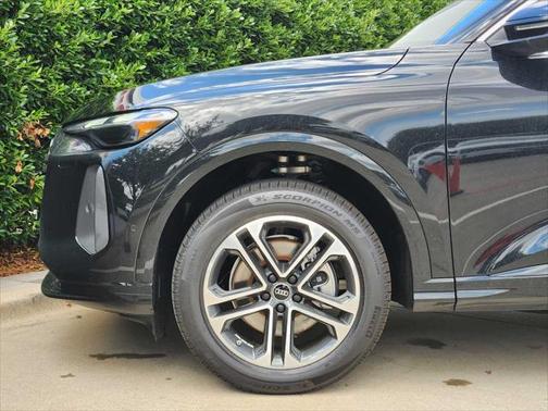 2025 Audi Q5 Premium