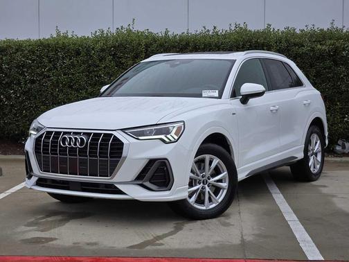 2025 Audi Q3 Premium 45 TFSI S line quattro Tiptronic