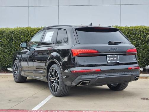 2025 Audi Q7 55 Prestige
