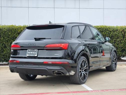 2025 Audi Q7 55 Prestige