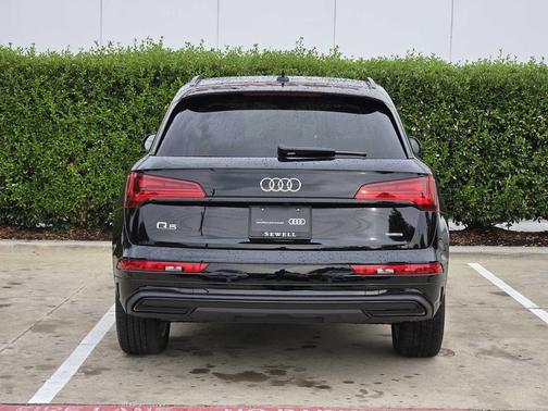 2025 Audi Q5 40 Premium