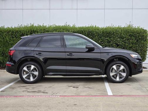 2025 Audi Q5 40 Premium
