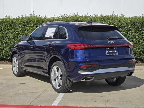 2025 Audi Q5 Premium Plus TFSI quattro S tronic