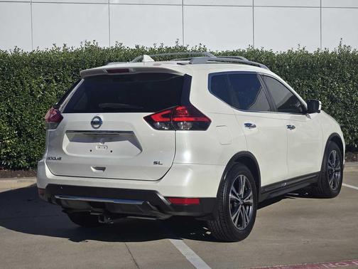 2017 Nissan Rogue SL