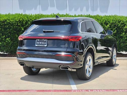 2025 Audi Q5 Premium Plus