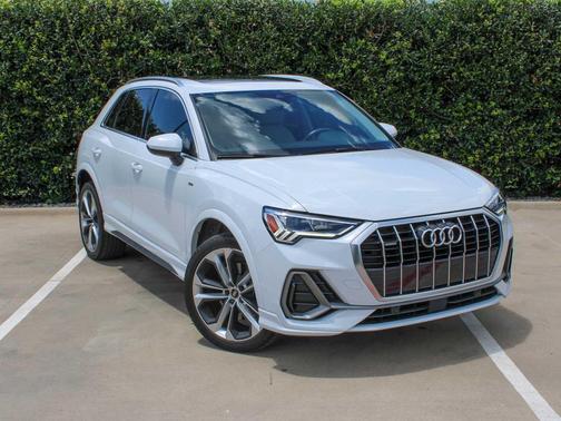 GLACIER WHITE 2021 Audi Q3 45 S line Premium Plus