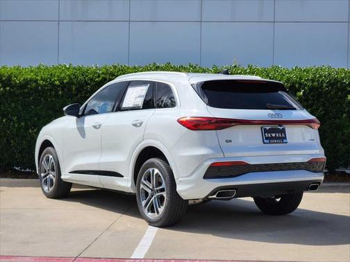 2025 Audi Q5 Premium