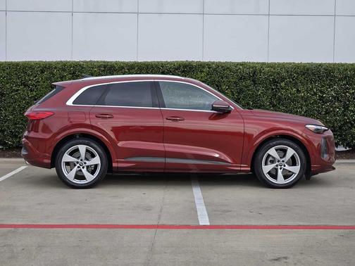 2025 Audi Q5 Prestige TFSI quattro S tronic