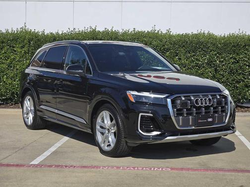 2025 Audi Q7 55 Premium Plus