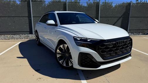 2025 Audi Q8 55 Premium Plus