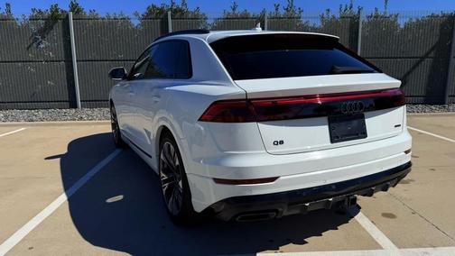 2025 Audi Q8 55 Premium Plus