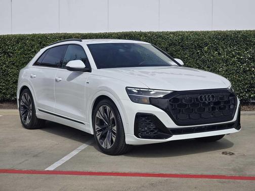 2025 Audi Q8 55 Premium Plus