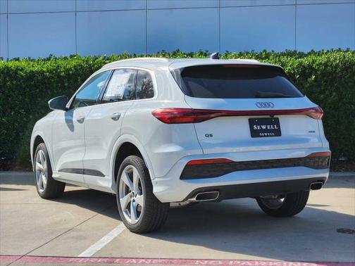 2025 Audi Q5 Premium Plus