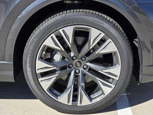 2026 Audi Q8 55 Premium Plus