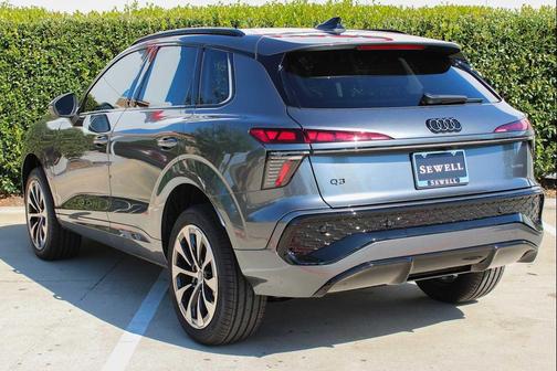 DAYTONA GRAY 2026 Audi Q3 TFSI quattro S tronic