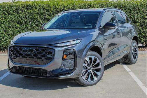 DAYTONA GRAY 2026 Audi Q3 TFSI quattro S tronic