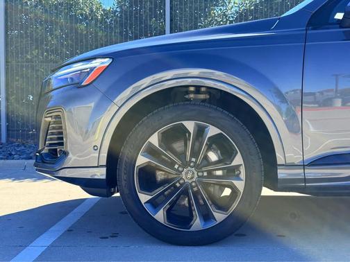 Samurai Gray Metallic 2025 Audi Q7 55 Premium Plus