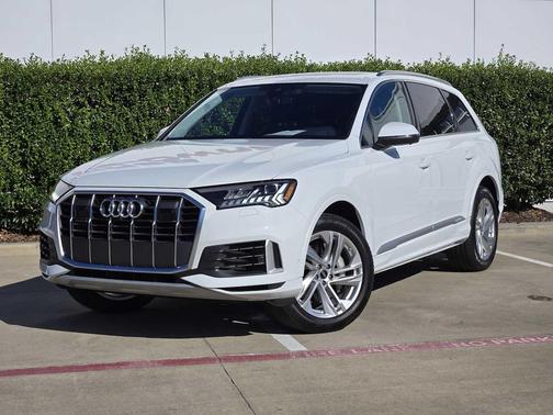 2024 Audi Q7 55 Premium Plus