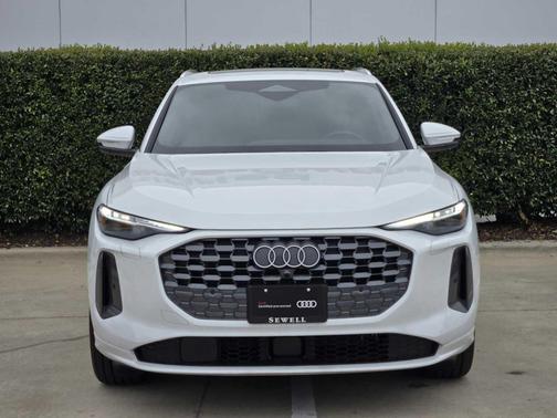 Glacier White Metallic 2025 Audi Q5 Prestige TFSI quattro S tronic