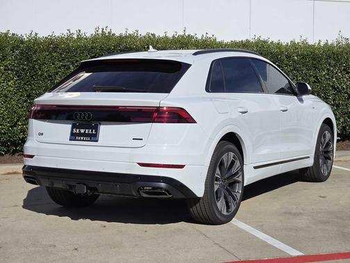 2026 Audi Q8 55 Premium Plus