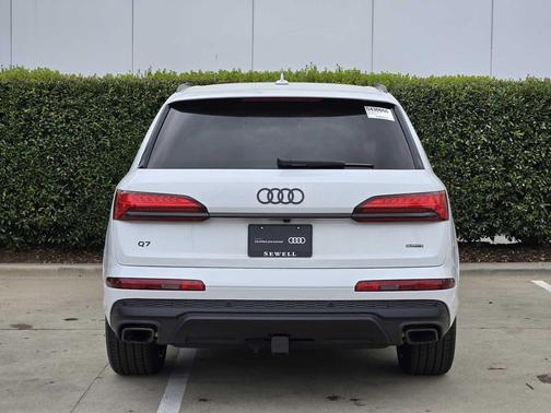 GLACIER WHITE 2026 Audi Q7 55 Premium Plus