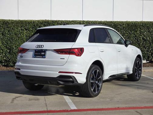 2025 Audi Q3 45 S line Premium Plus