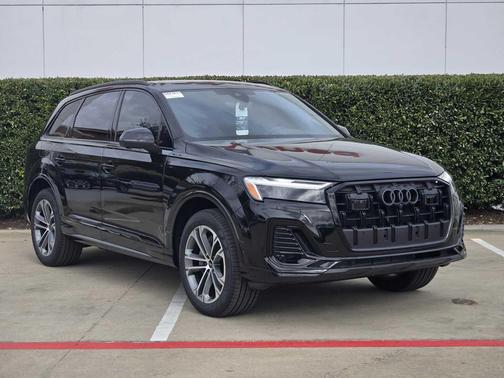 2026 Audi Q7 45 Premium