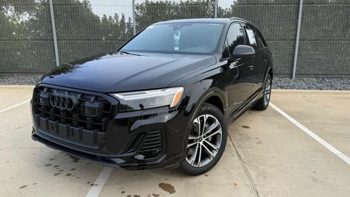 2026 Audi Q7 45 Premium