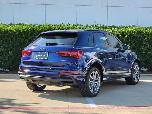 2025 Audi Q3 Premium 45 TFSI S line quattro Tiptronic