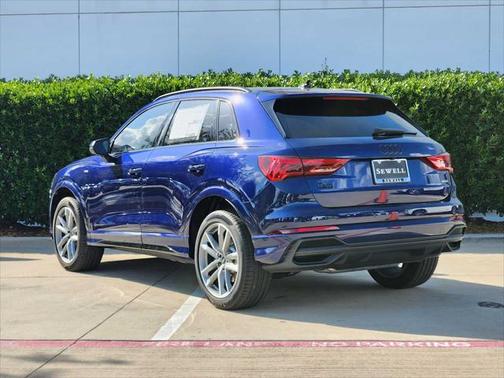 2025 Audi Q3 Premium 45 TFSI S line quattro Tiptronic