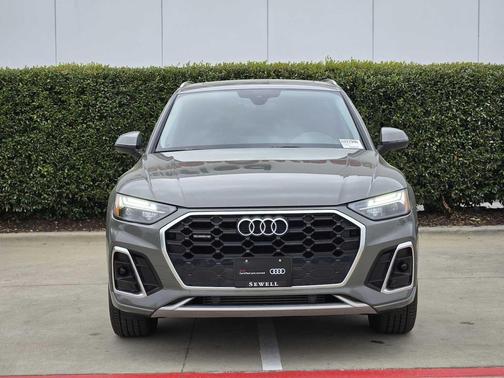 Chronos Gray Metallic 2024 Audi Q5 45 S line Premium