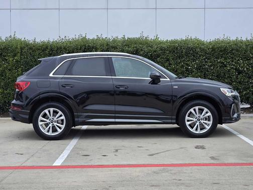 2025 Audi Q3 Premium 45 TFSI S line quattro Tiptronic