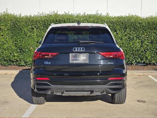 2023 Audi Q3 Premium 45 TFSI S line quattro Tiptronic
