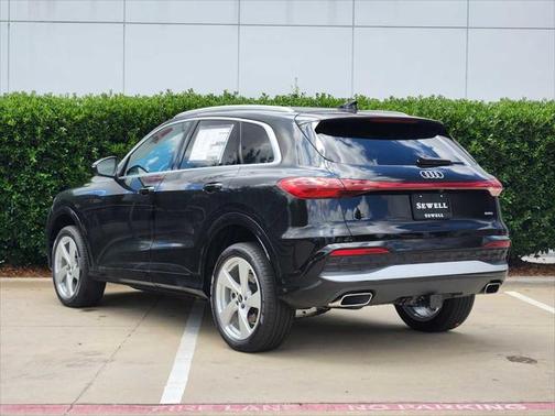 2025 Audi Q5 Premium Plus