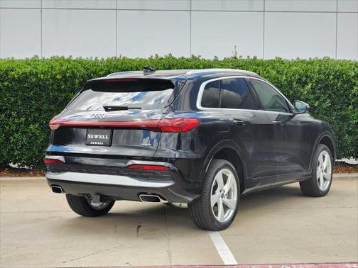 2025 Audi Q5 Premium Plus